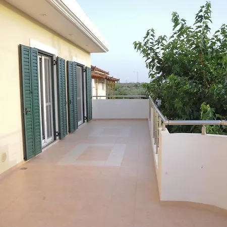 Διαμέρισμα San Floran Agios Floros