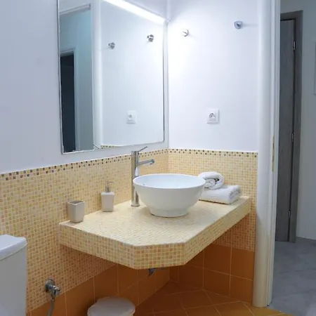 San Floran Apartment *